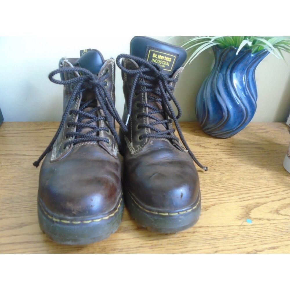 DR. MARTENS WINCH ST Industrial Steel Toe work Boots Men’s Size 8 ladies size 9